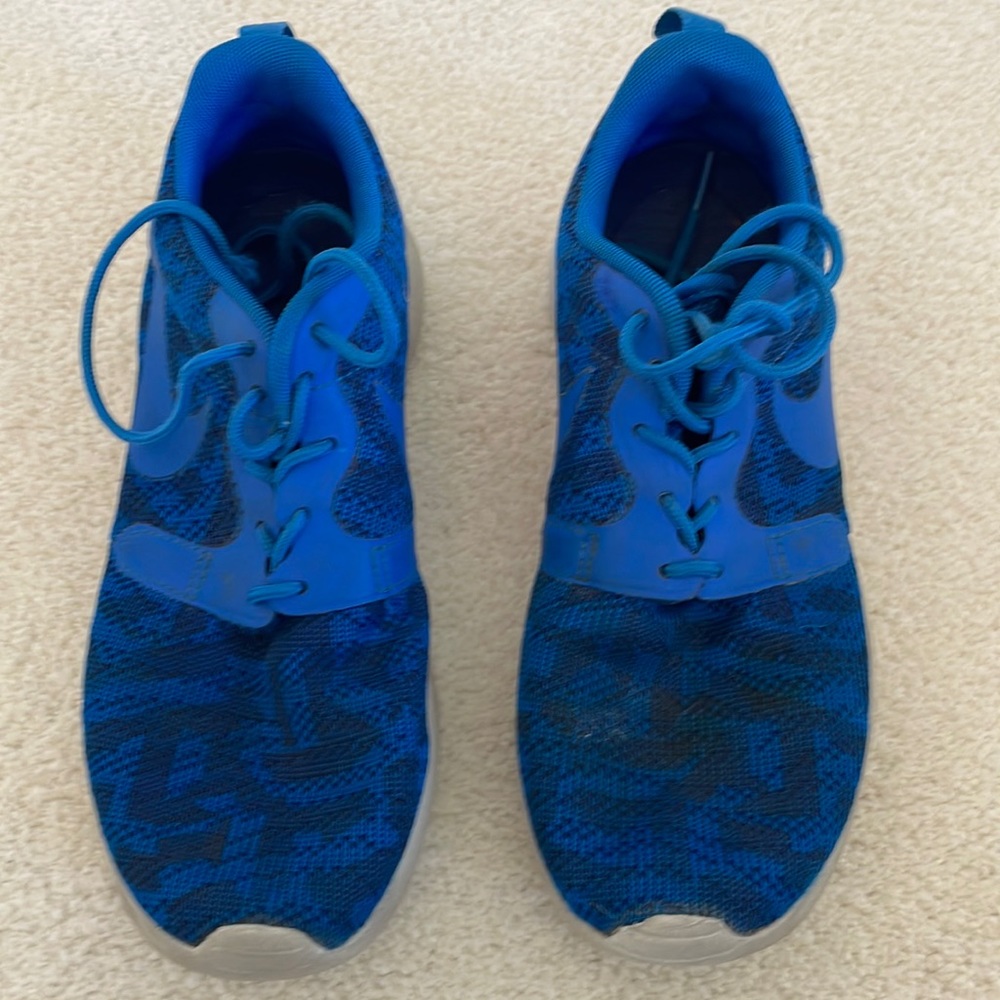 Nike blue sneakers size 7